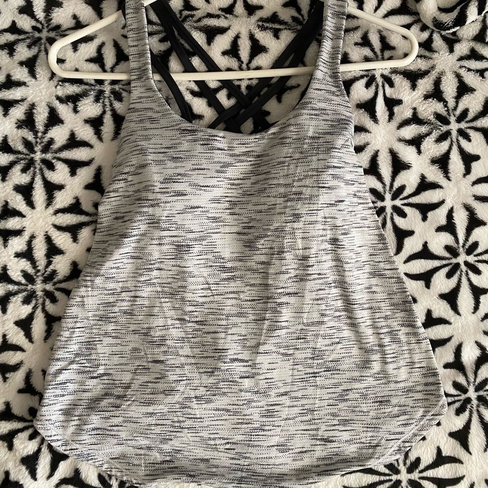 Lululemon workout tank